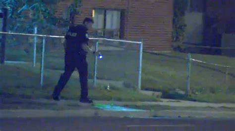 Man stabbed in neck in Toronto’s east end; suspect sought